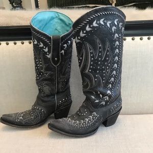 Size 7 corral vintage and sparkle